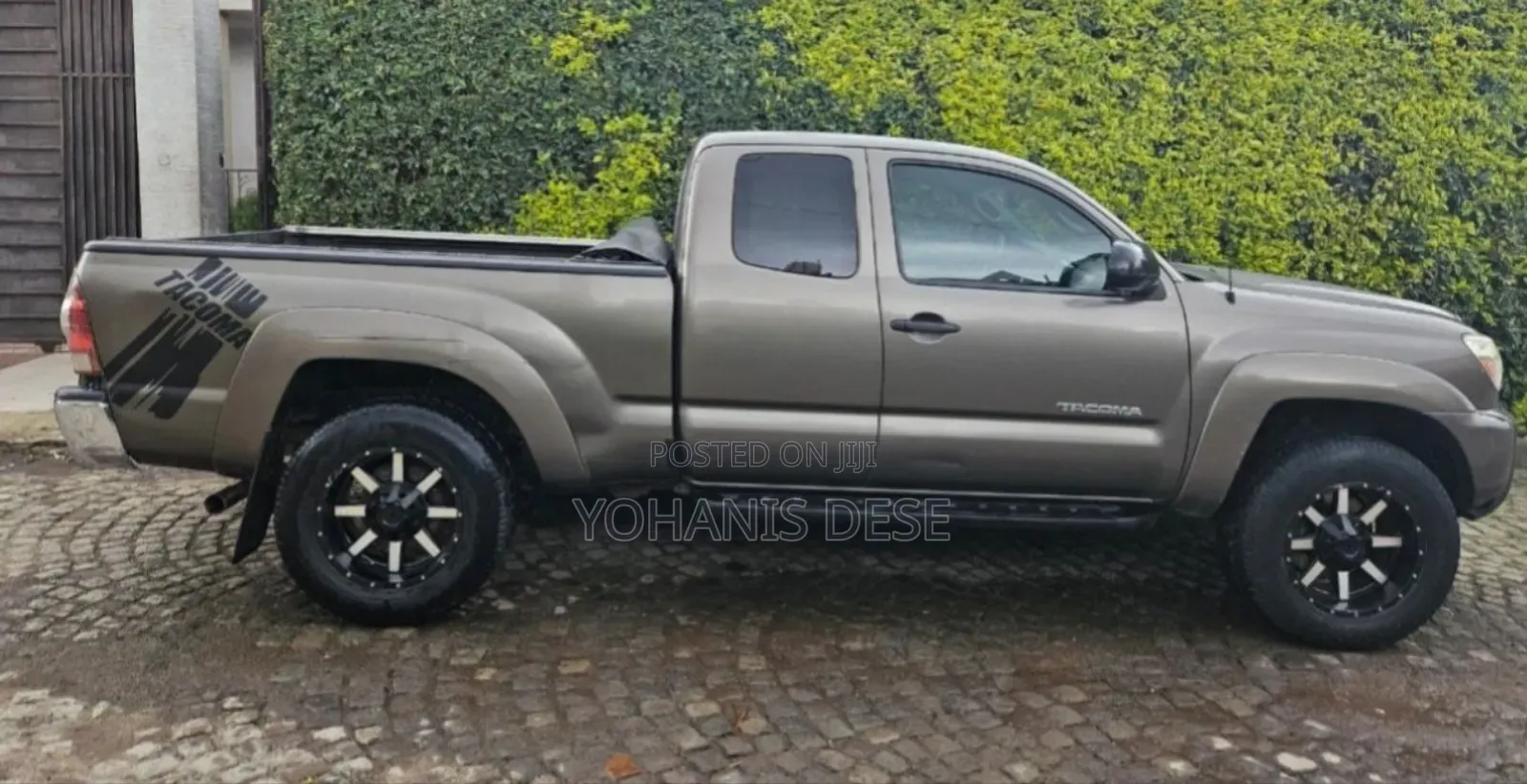 Toyota Tacoma 2012 Gray
