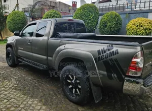 Toyota Tacoma 2012 Gray