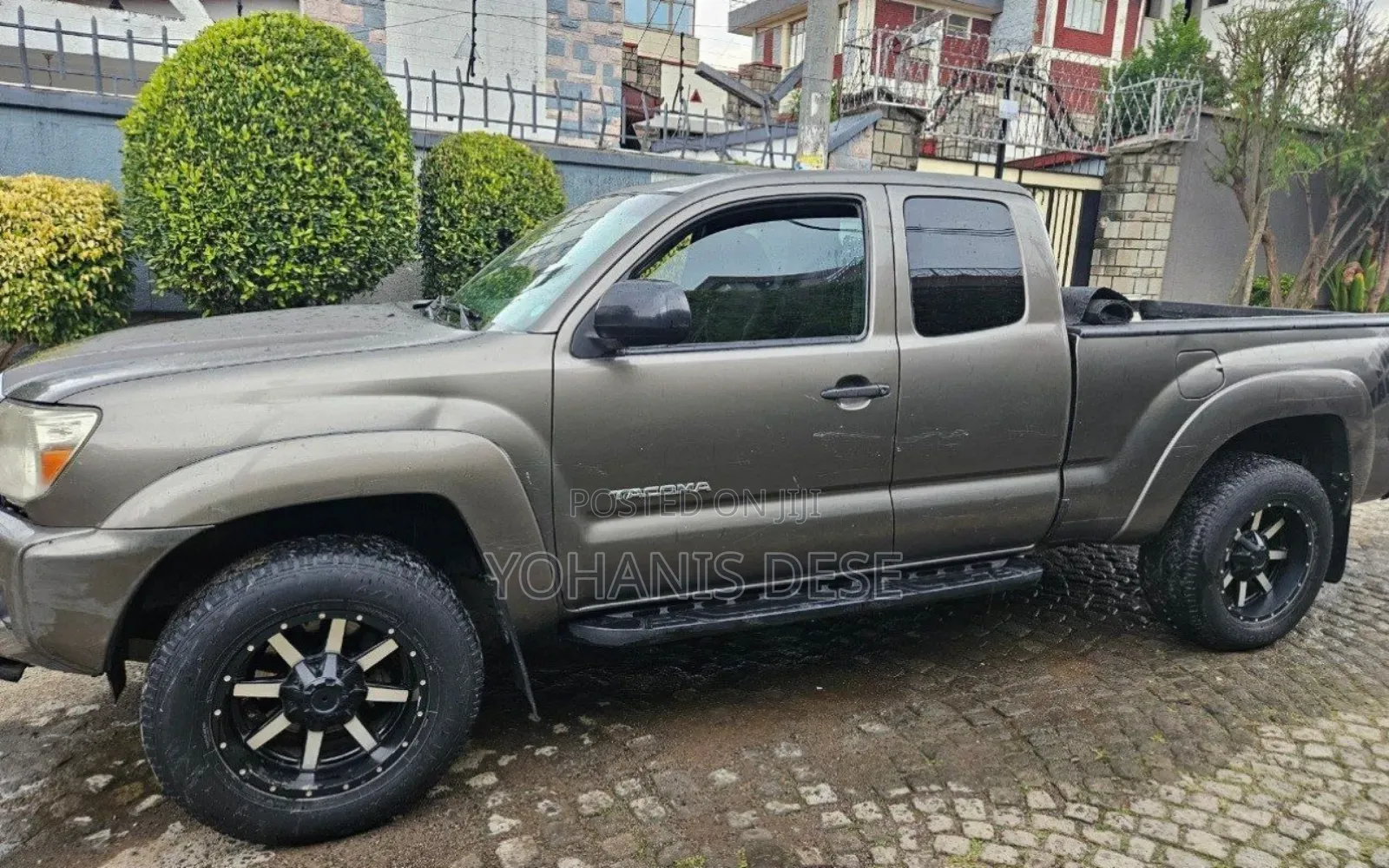 Toyota Tacoma 2012 Gray