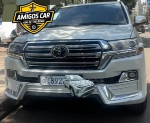 Photo - Toyota Land Cruiser 2008 White