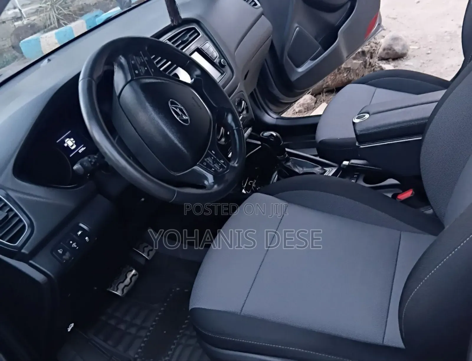 Suzuki Grand 2020 Gray