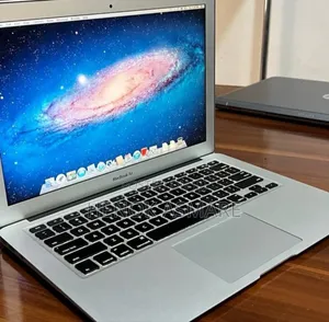 New Laptop Apple MacBook Air 8GB Intel Core I5 SSD 256GB