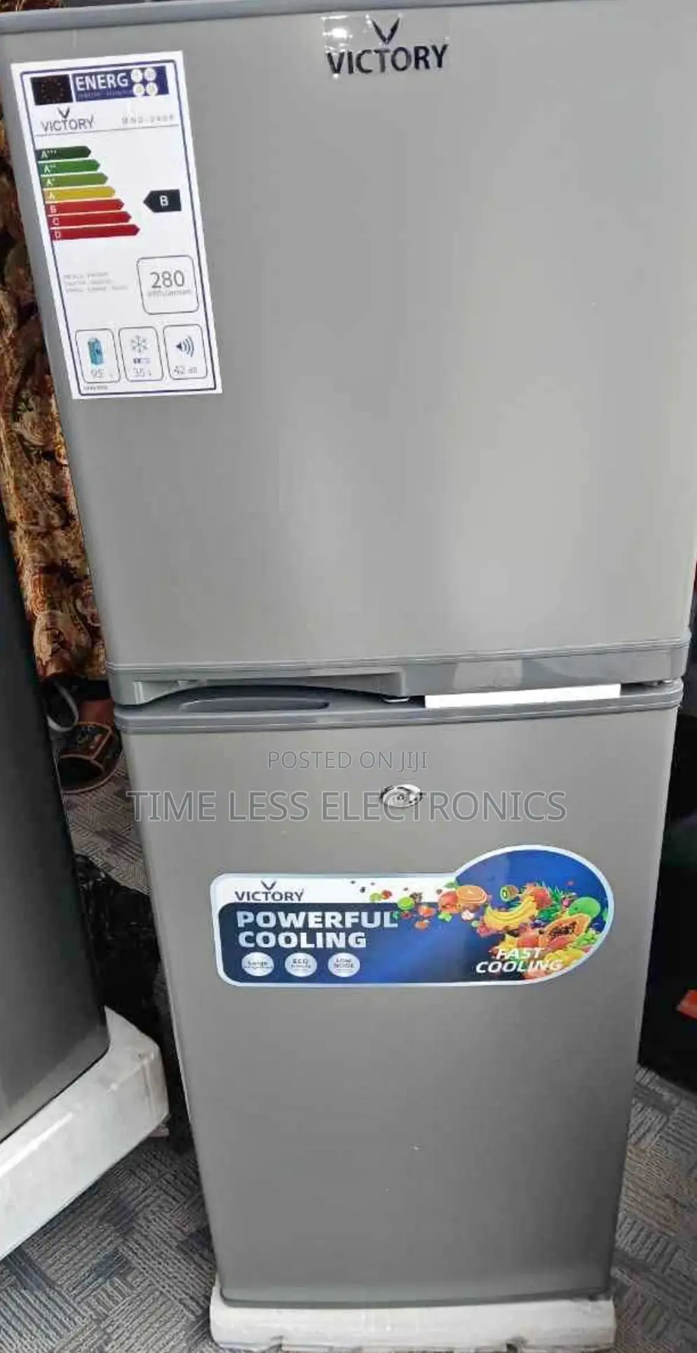Victory 260l Refrigerator – Spacious Efficient Cooling!