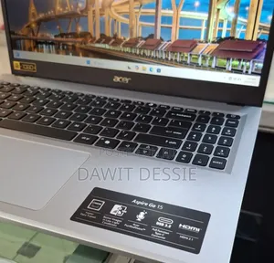 New Laptop Acer 8GB Intel Core I3 SSD 128GB