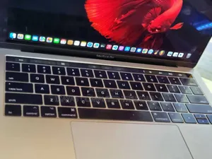 New Laptop Apple MacBook 8GB Intel Core I5 SSD 256GB