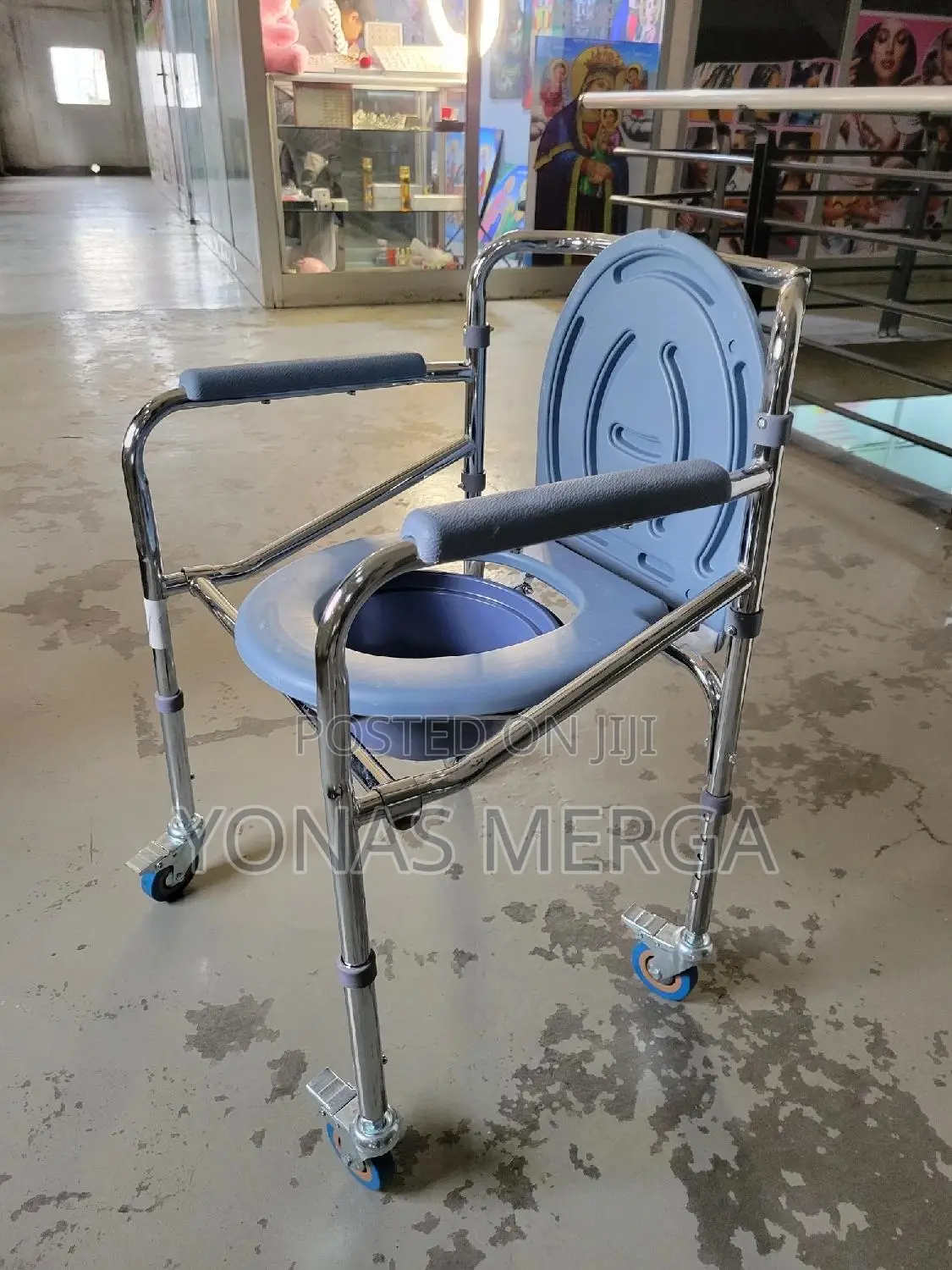 Commode Chair Is Made of Aluminum鋆皿toilet Chair楹用bathing Toilet Seat