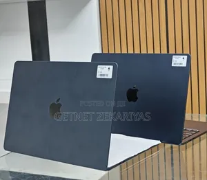 New Laptop Apple MacBook Air 2025 M4 13-Inch 16GB Apple M4 SSD 256GB