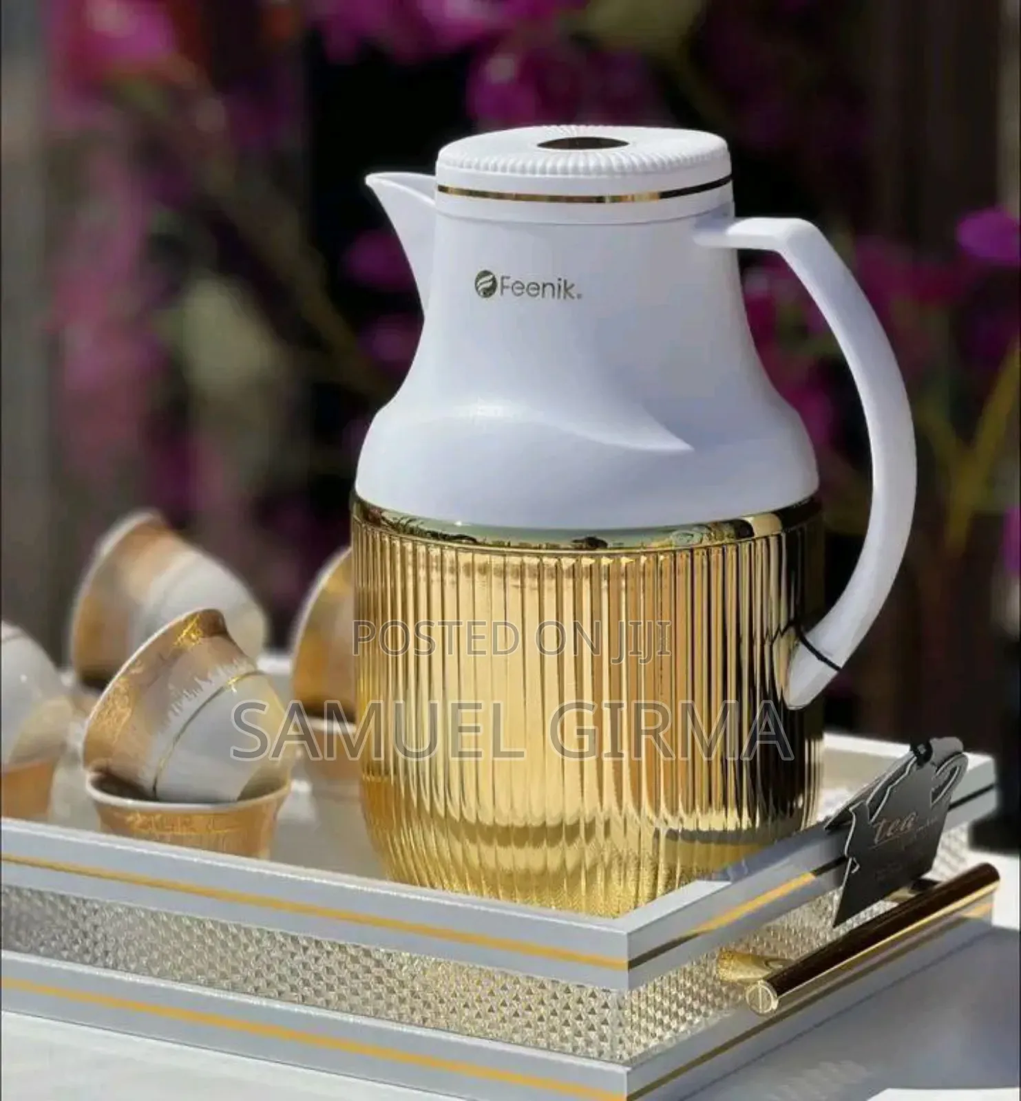 ከጠንካራ Material የተሰራ Feenik Vacuum Jug