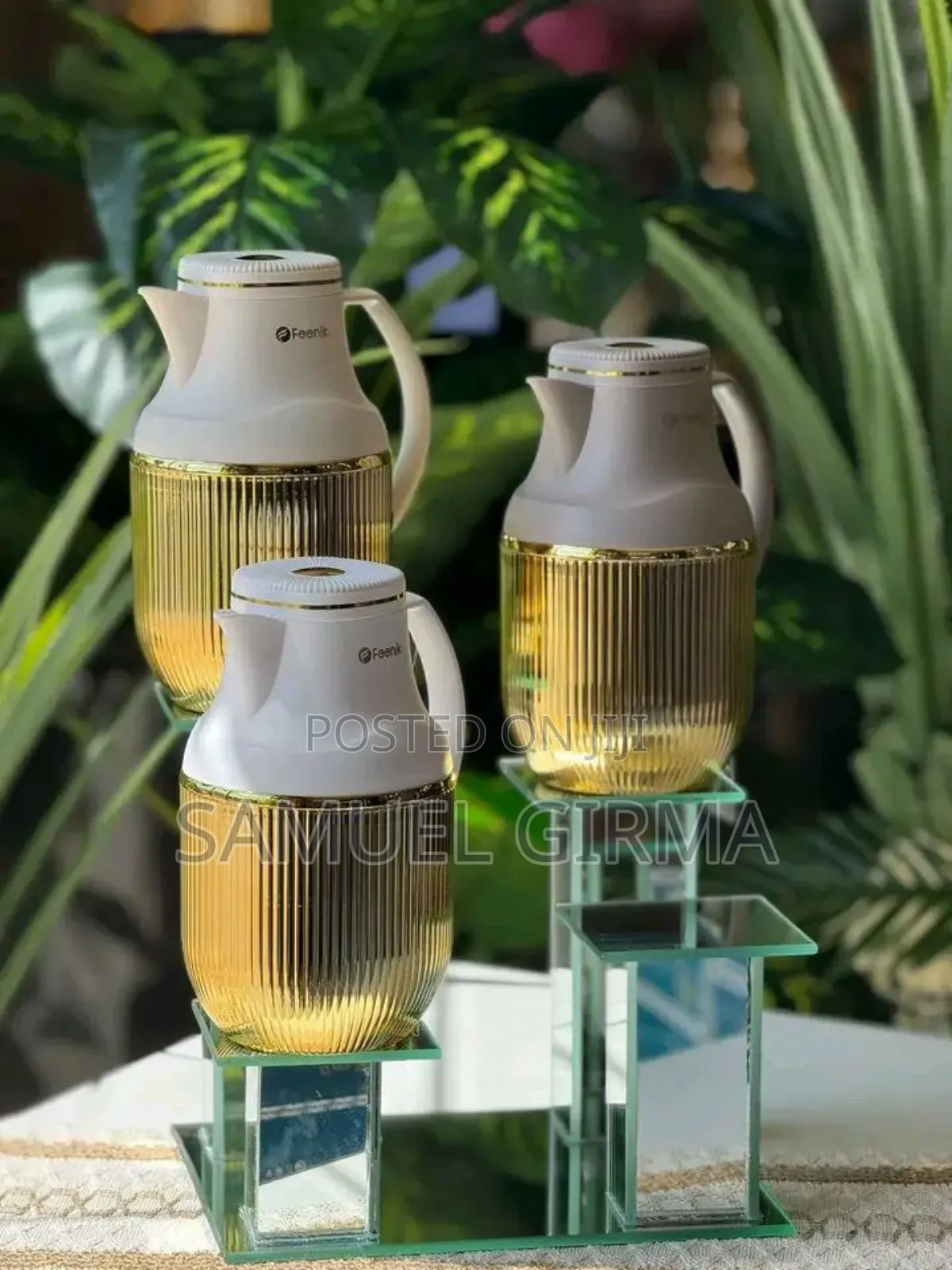 ከጠንካራ Material የተሰራ Feenik Vacuum Jug