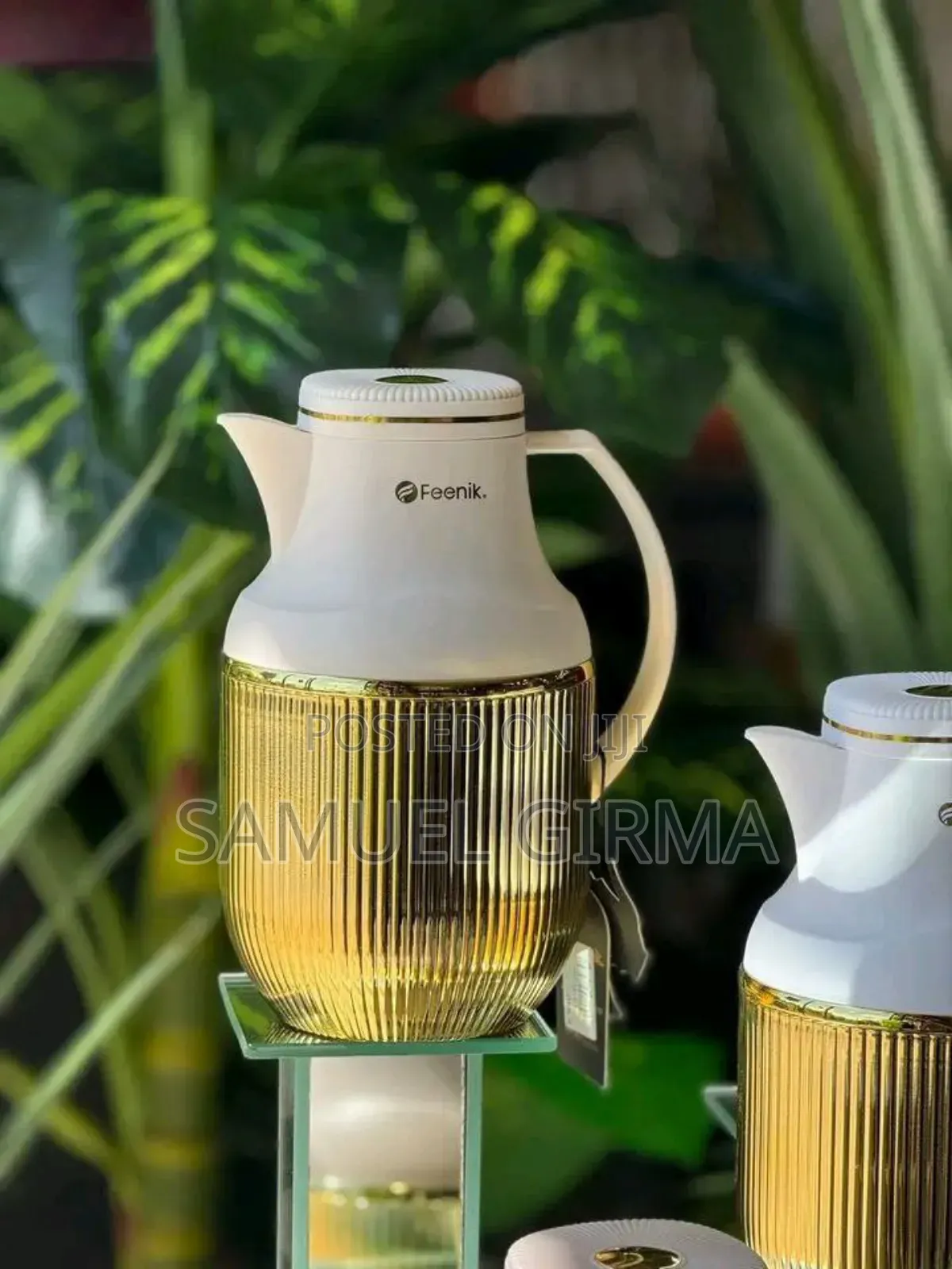 ከጠንካራ Material የተሰራ Feenik Vacuum Jug
