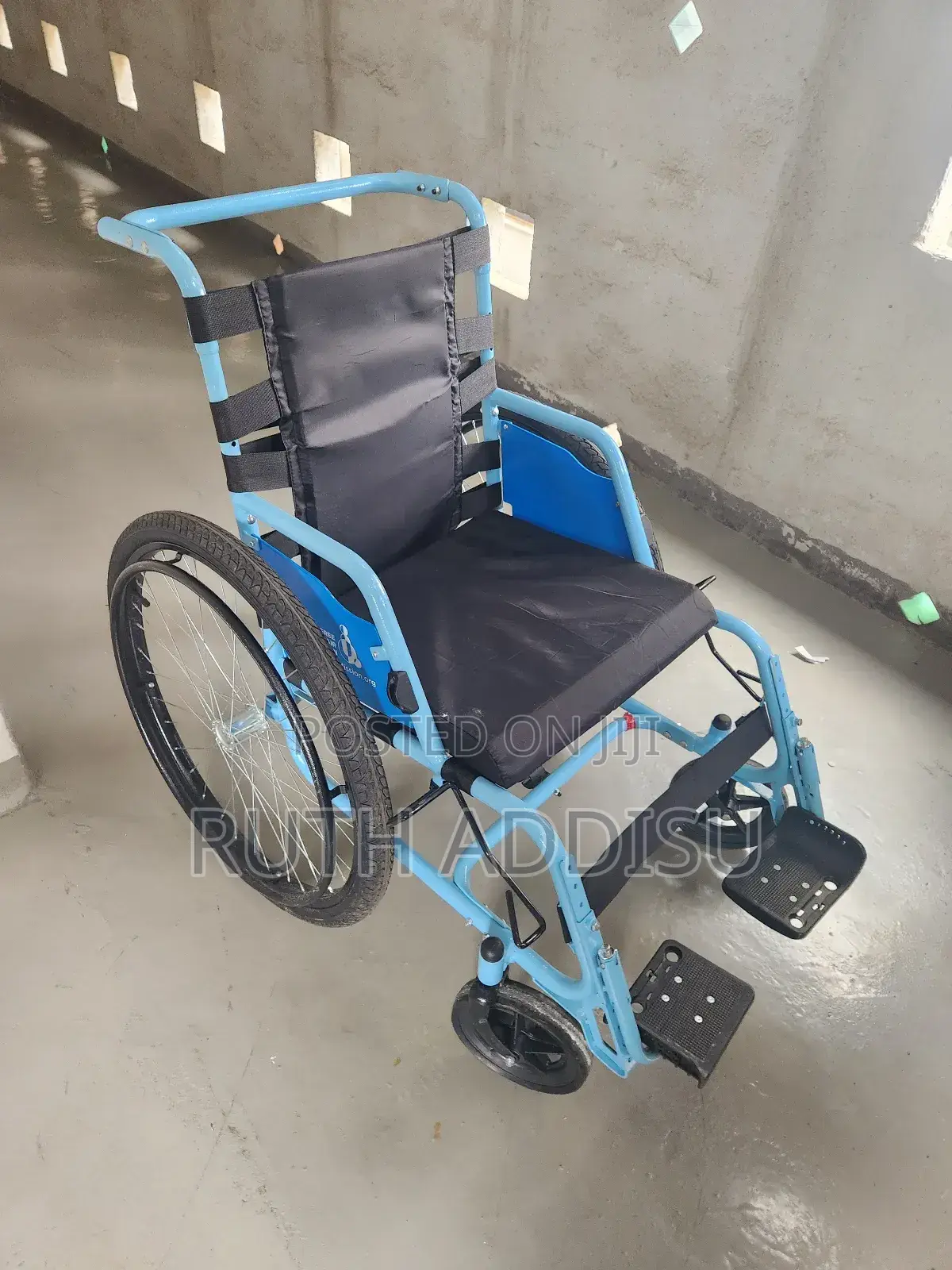 Non Foldable Wheelchair宛如wheelchair奔波wheelchair腕帶wheelchair鳵你wheelchai