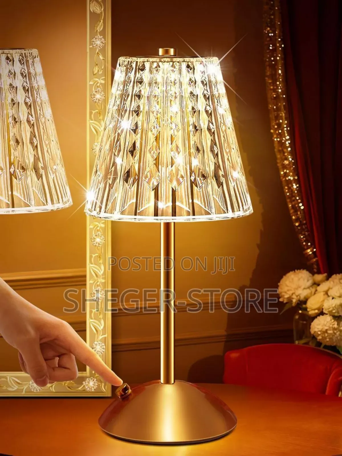 High Class Crystal Table Lamp( 3 አይነት የብርሃን ቀለም የሚቀያይር ) Rechargeable