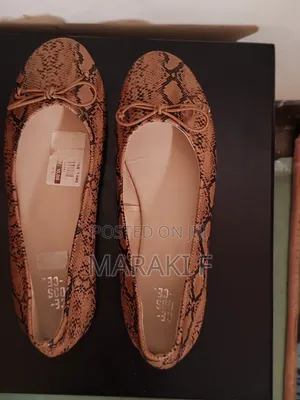 Photo - Women's Flat Shoes