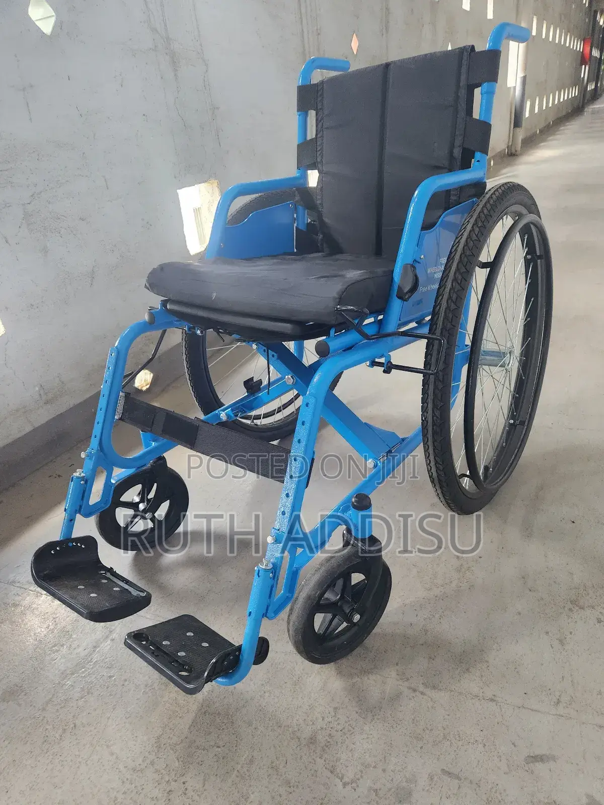 Foldable Wheelchair轟出wheelchair考慮almunium Wheelchair建設wheelchair New