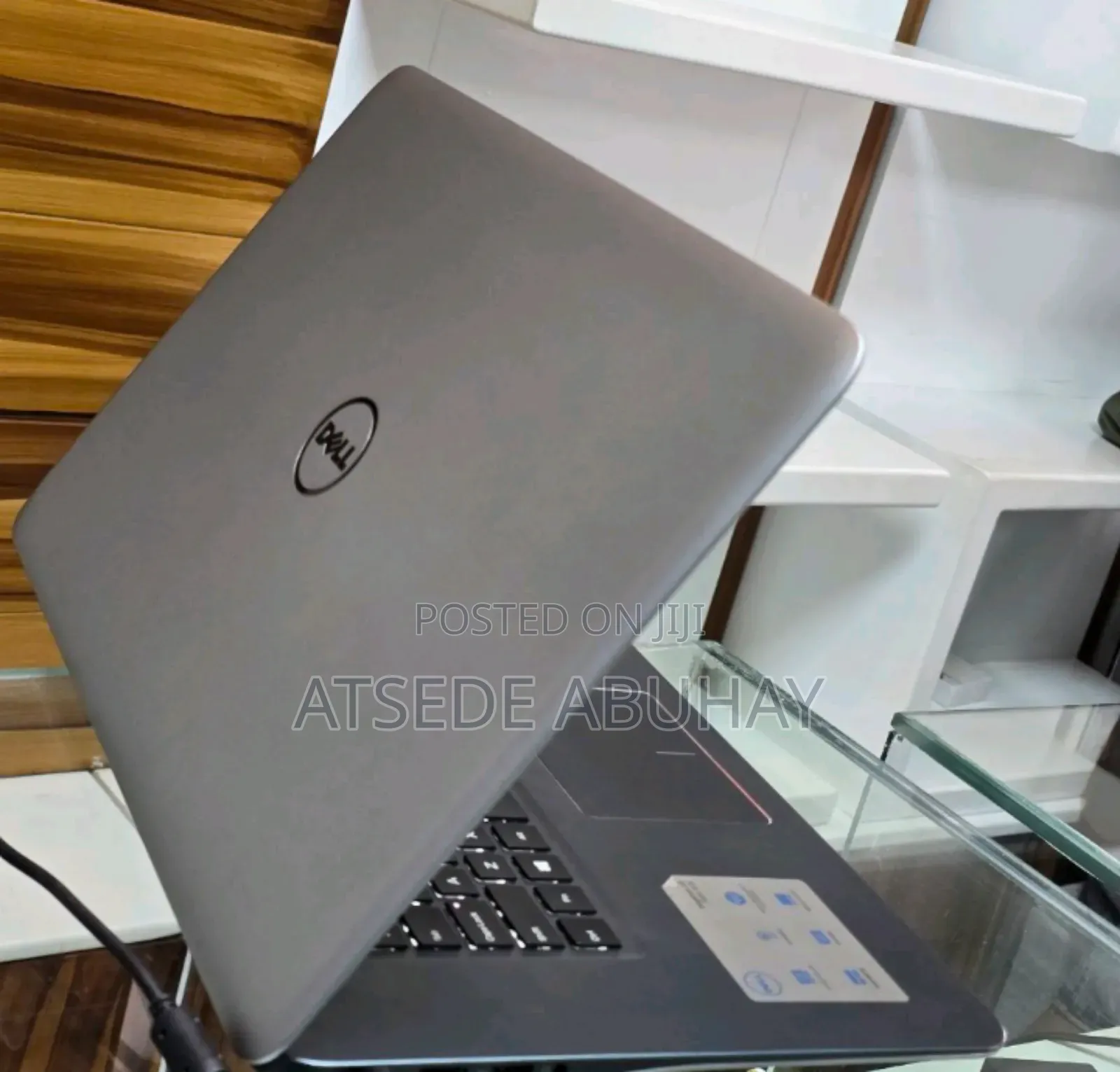 New Laptop Dell Inspiron 15 8GB Intel Core I7 SSD 1T