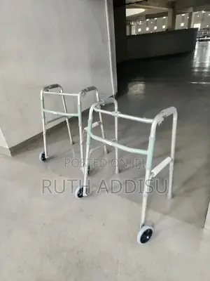 Photo - Foldable Walker軍事medical Walker廟號almunium Walker奢求foldable Walker New