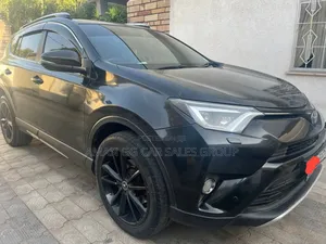Photo - Toyota RAV4 2018 Black