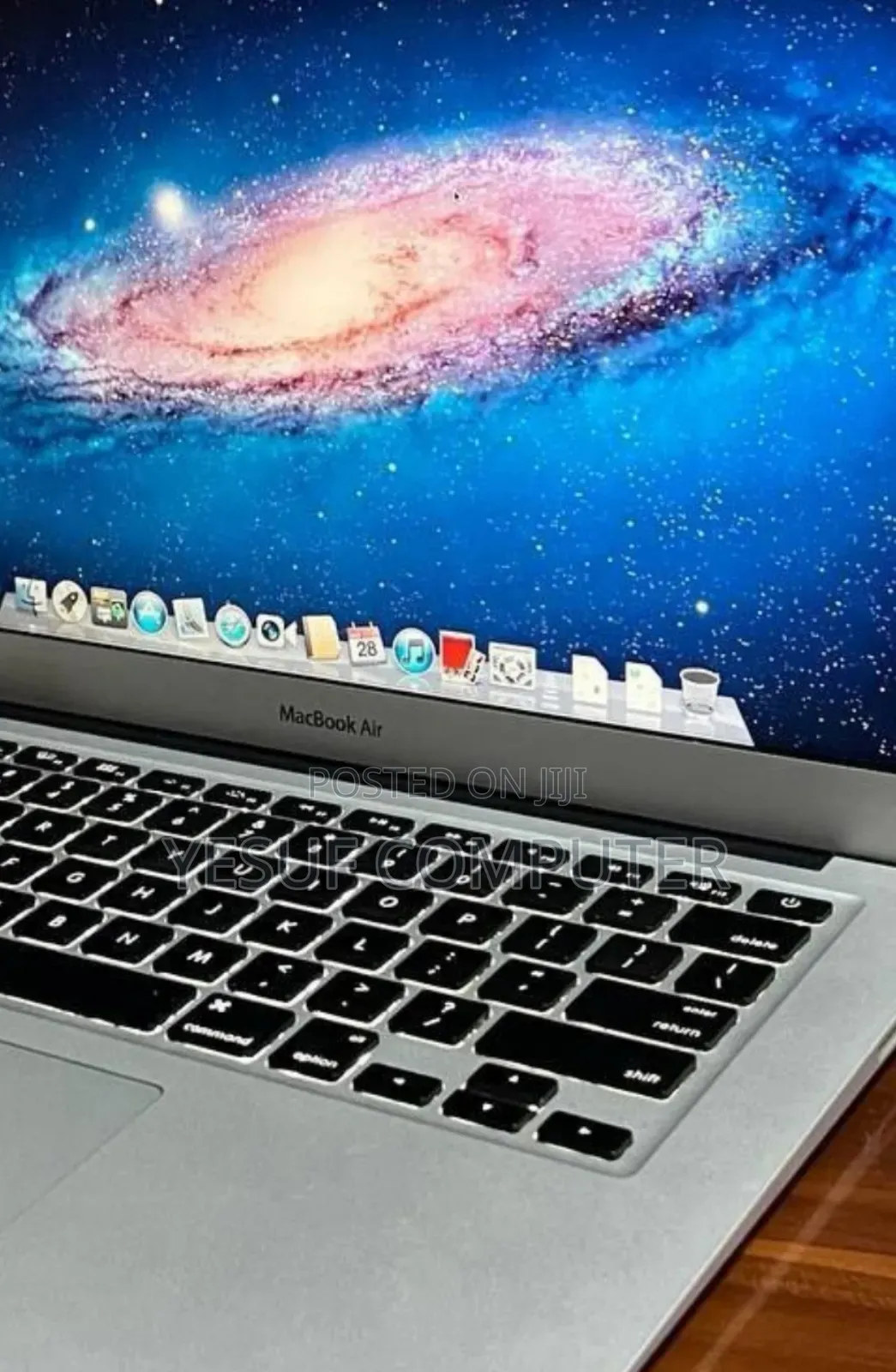 New Laptop Apple MacBook Air 2015 8GB Intel Core I5 SSD 256GB