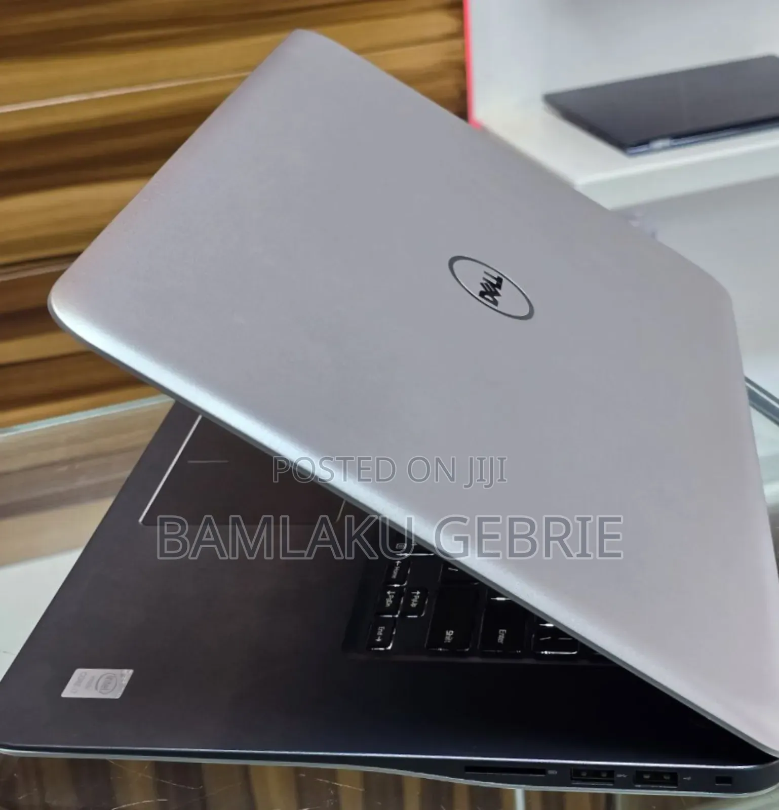 New Laptop Dell Inspiron 15 7000 8GB Intel Core I7 SSD 1T