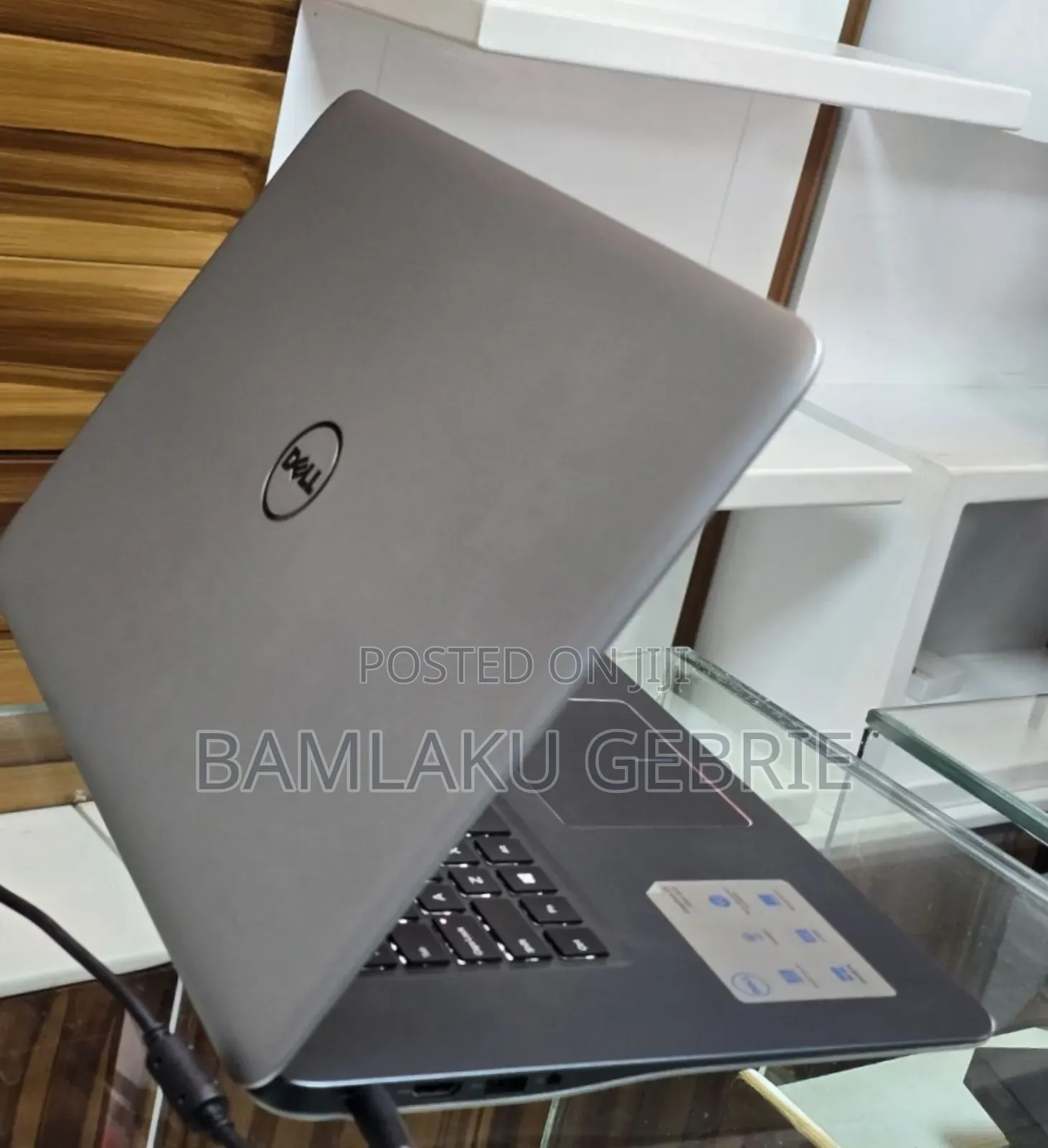 New Laptop Dell Inspiron 15 7000 8GB Intel Core I7 SSD 1T