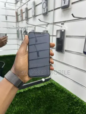 Apple iPhone X 64 GB White