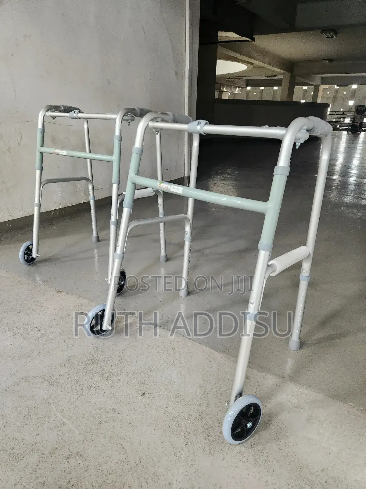 Almunium Walker癲馬foldae Walker輕輕walking Aid痲我brand New Walker胺調walker