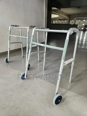 Almunium Walker癲馬foldae Walker輕輕walking Aid痲我brand New Walker胺調walker