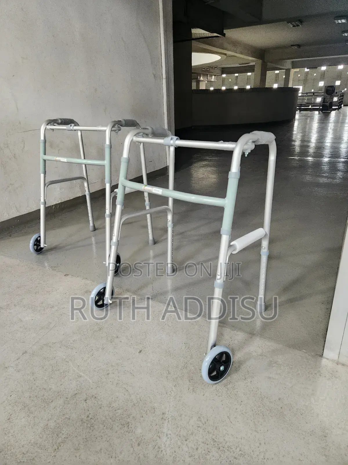 Brand New Walker軍方almunium Walker較為foldable Walker胺調medical Walker