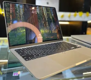 Photo - New Laptop Apple MacBook Air 2022 M2 8GB Apple M2 SSD 256GB