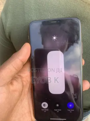 New Apple iPhone 11 Pro Max 256 GB Gold