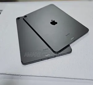 Photo - New Apple iPad Air (2022) 64 GB