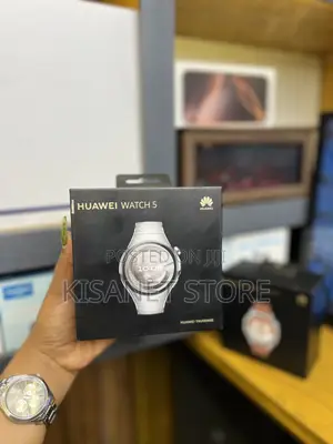 Photo - Huawei Watch 5