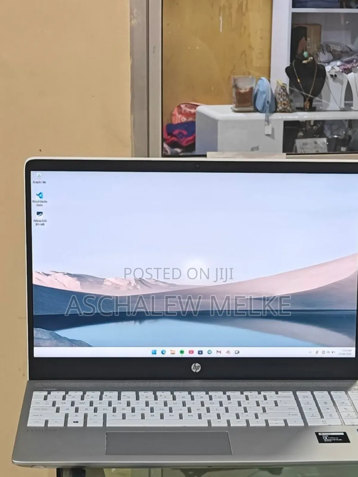 New Laptop HP Pavilion 15 8GB Intel Core I5 HDD+SSD 500GB