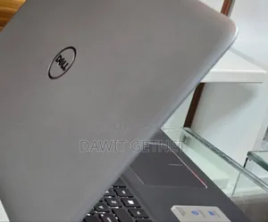 Photo - New Laptop Dell Inspiron 15 8GB Intel Core I7 SSD 1T