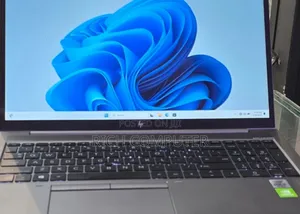 New Laptop HP ZBook Firefly 15 G7 16GB Intel Core I7 SSD 1T