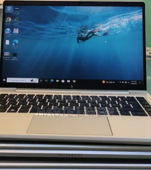 Photo - New Laptop HP EliteBook 820 16GB AMD Ryzen 5 SSD 512GB