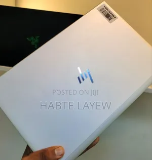 New Laptop HP EliteBook 820 16GB AMD Ryzen 5 SSD 512GB