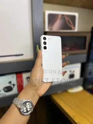 Photo - New Samsung Galaxy S22 5G 256 GB White