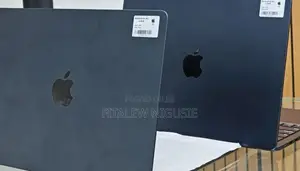 New Laptop Apple MacBook Air 2025 M4 13-Inch 16GB Apple M4 SSD 256GB