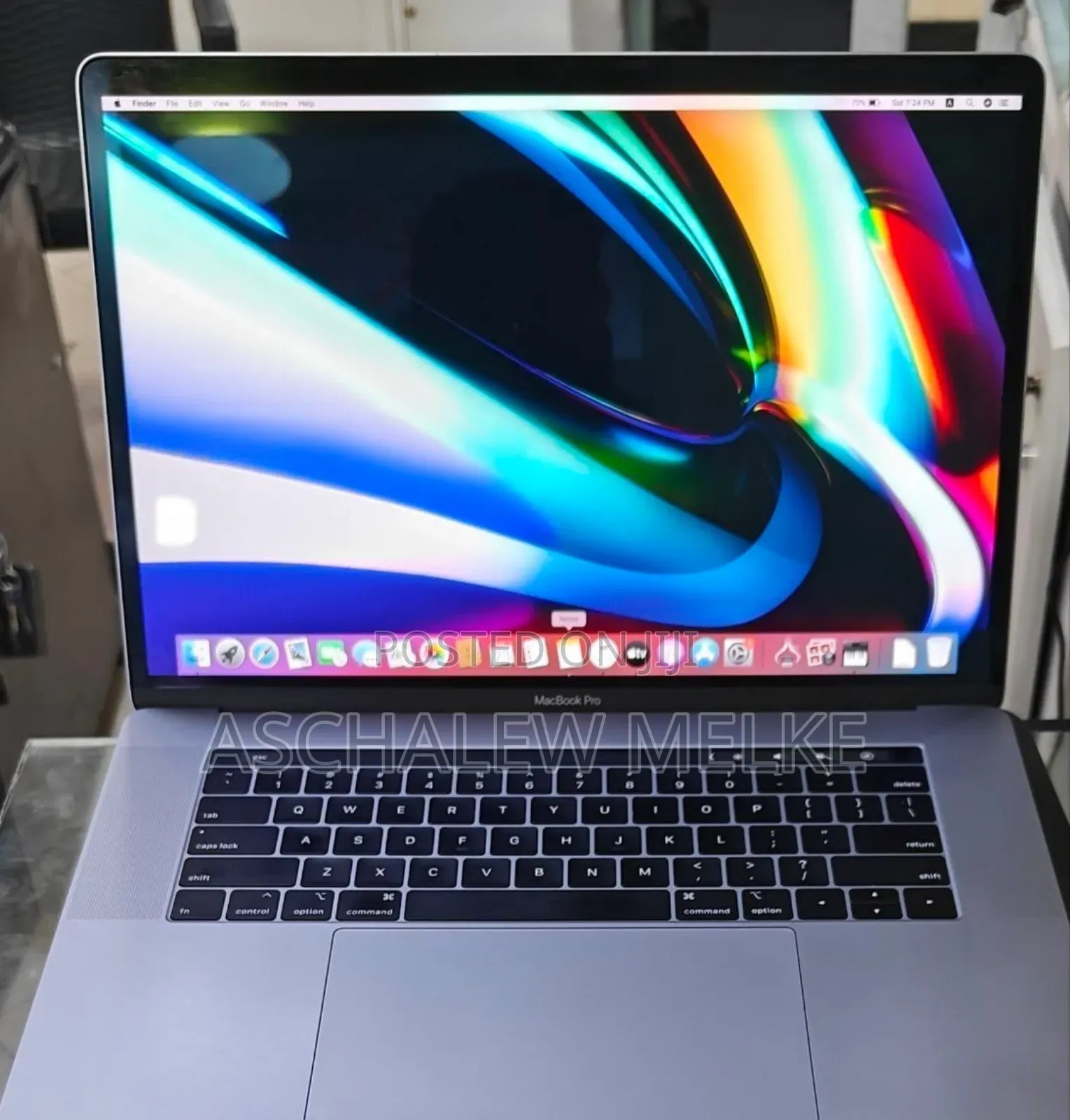 New Laptop Apple MacBook Pro 2019 32GB Intel Core I9 SSD 512GB