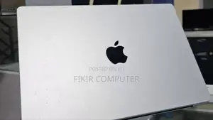 New Laptop Apple MacBook Pro 2019 8GB Intel Core M3 SSD 512GB