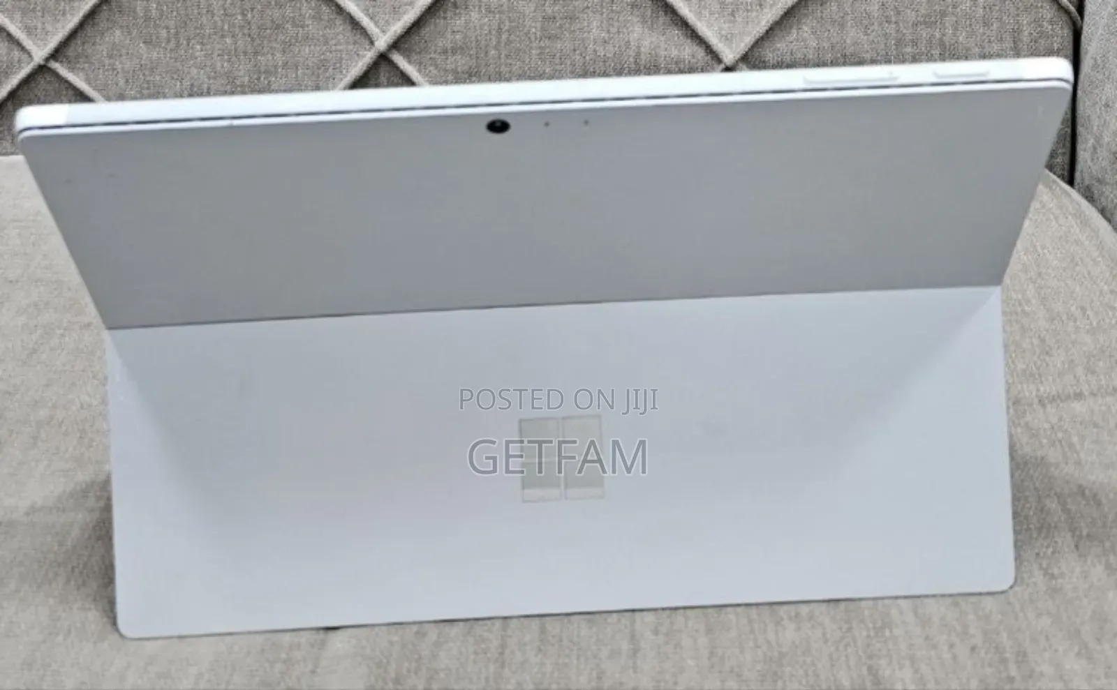 New Laptop Microsoft Surface 8GB Intel Core I7 SSD 256GB