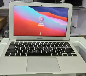 New Apple MacBook Air 2025 M4 13-Inch 8GB Intel Core I5 SSD 128GB