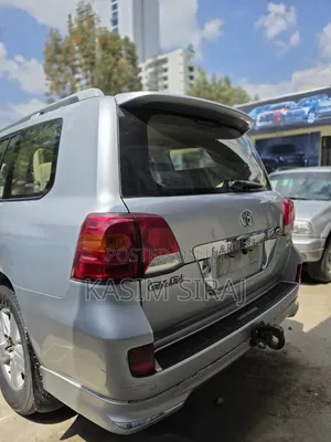 Toyota Land Cruiser 4.5 V8 GXR 2014 Silver