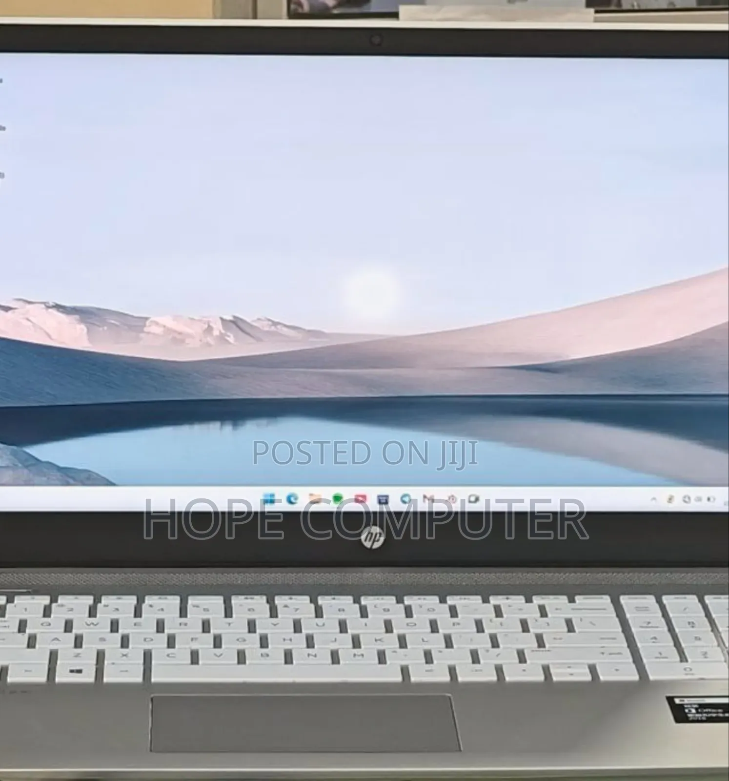 New Laptop HP Pavilion 15 8GB Intel Core I5 SSD 128GB