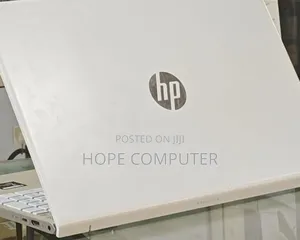 New Laptop HP Pavilion 15 8GB Intel Core I5 SSD 128GB