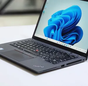 Photo - New Laptop Lenovo ThinkPad Yoga 16GB Intel Core I5 SSD 512GB