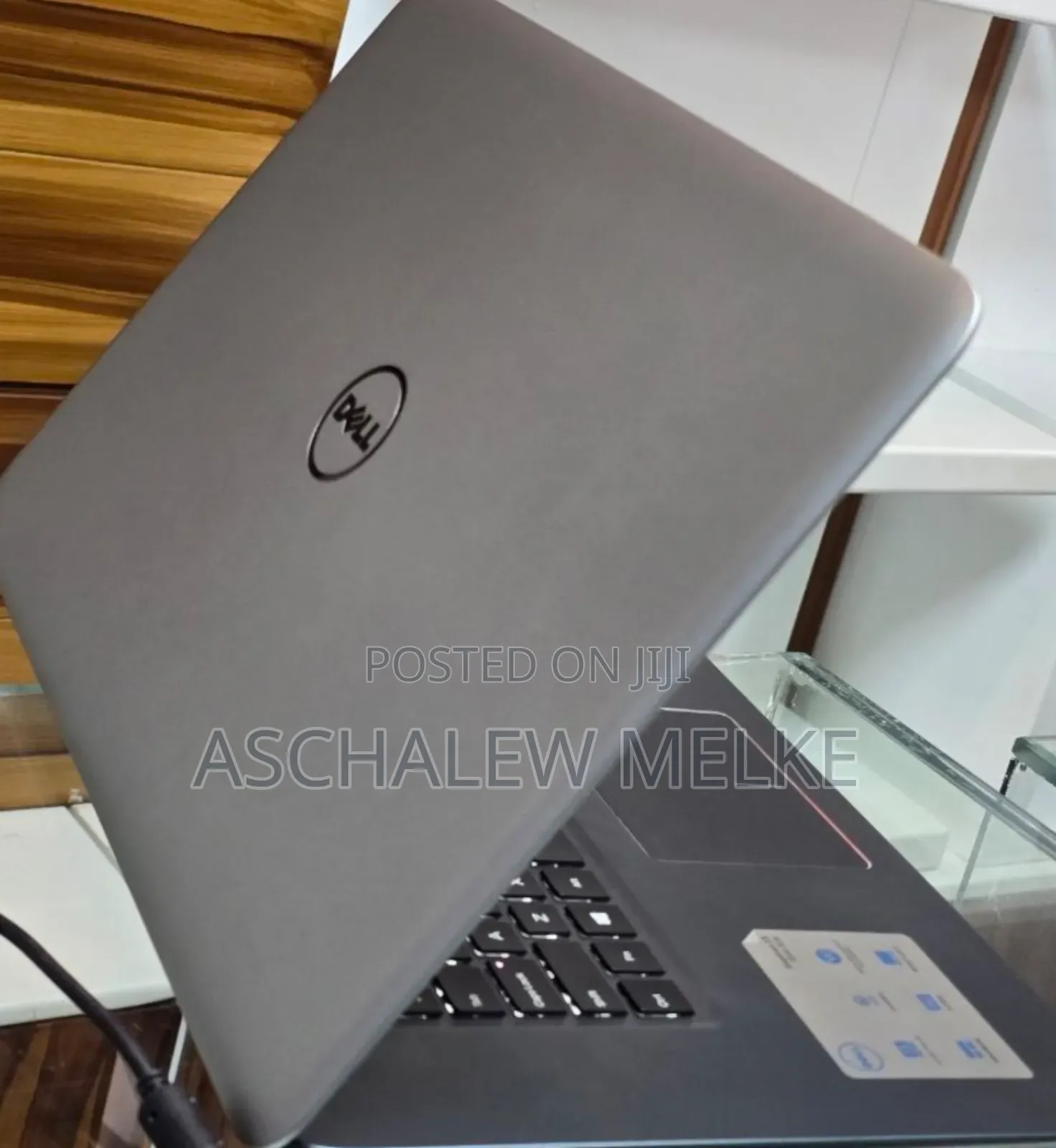 New Laptop Dell Inspiron 15 8GB Intel Core I7 SSD 1T