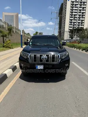 Photo - Toyota Land Cruiser Prado 2020 Black