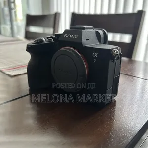 Photo - Sony A7 Iv Body